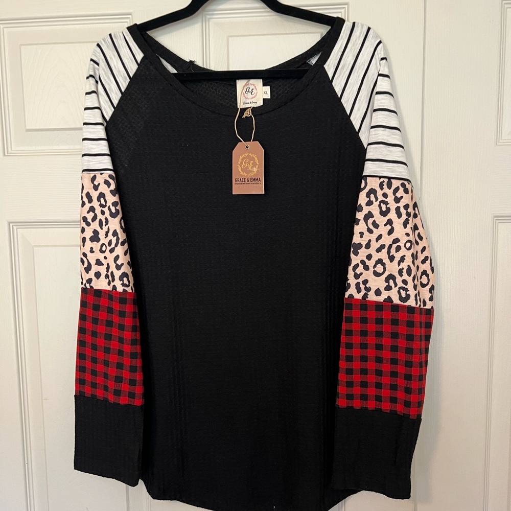 Amazing Holiday shirt. Light weight